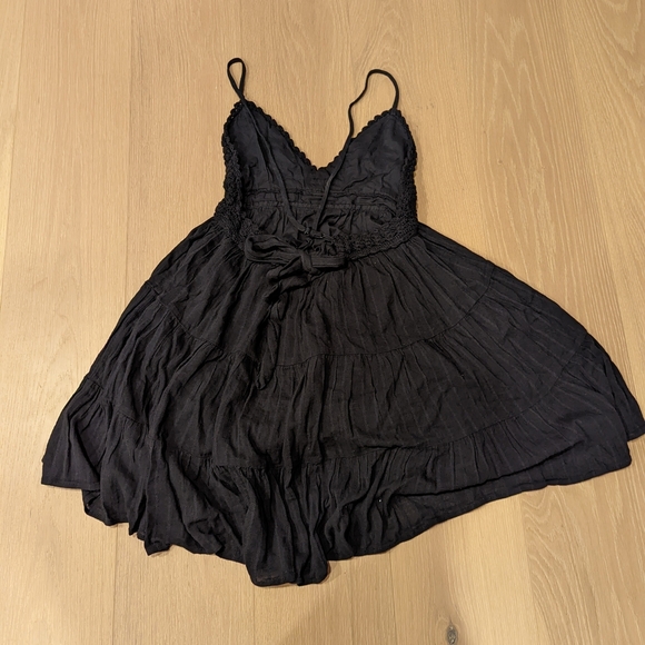 Flowy open back dress - Picture 4 of 8